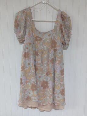 ANDREE BY UNIT Pastel Floral Mini Dress in Beige, Pink & Light Blue